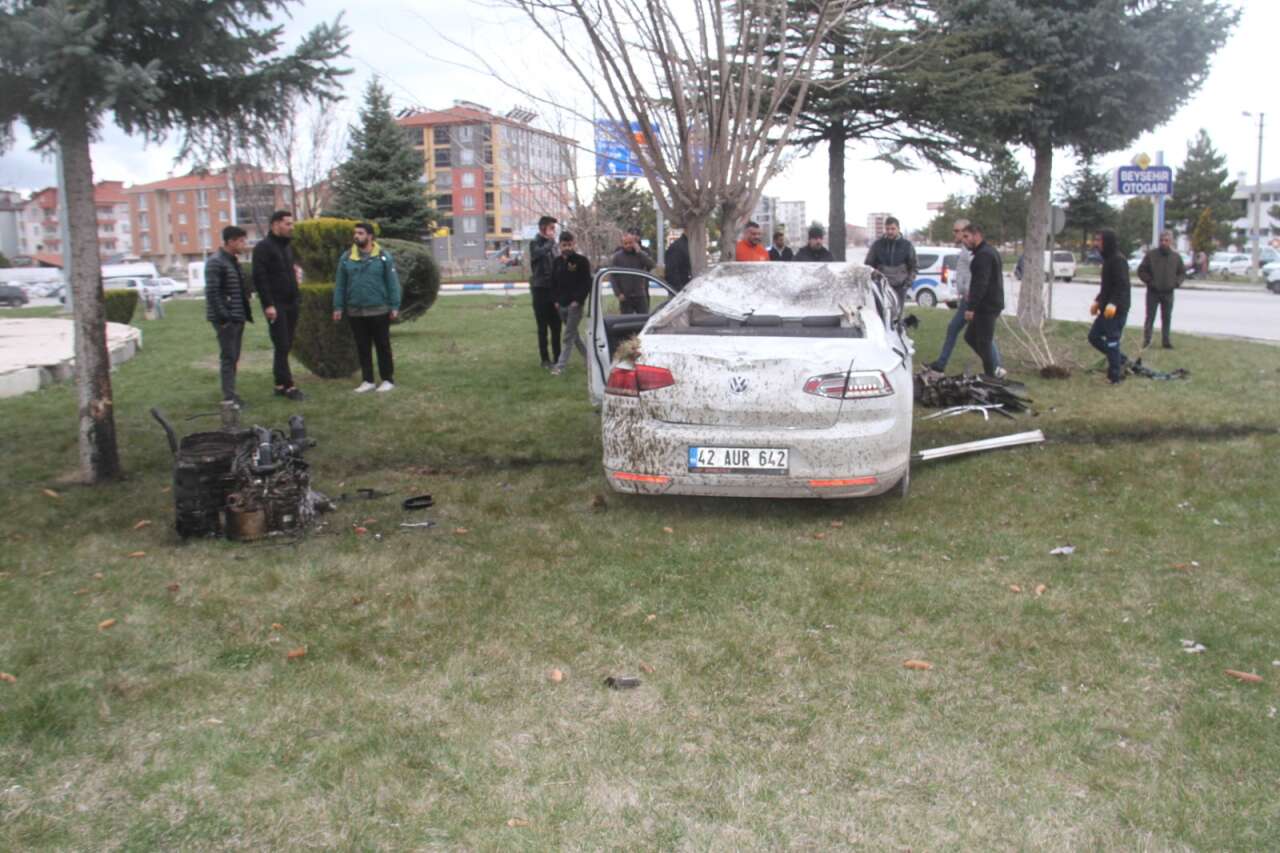 Konya’da görenleri korkutan kaza! Sürücü bu arabadan sağ çıktı 6